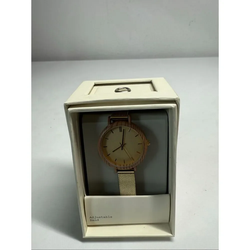 A New Day Women's Gold Quartz Watch Mesh Metal Band New Battery Faux Wood Trim